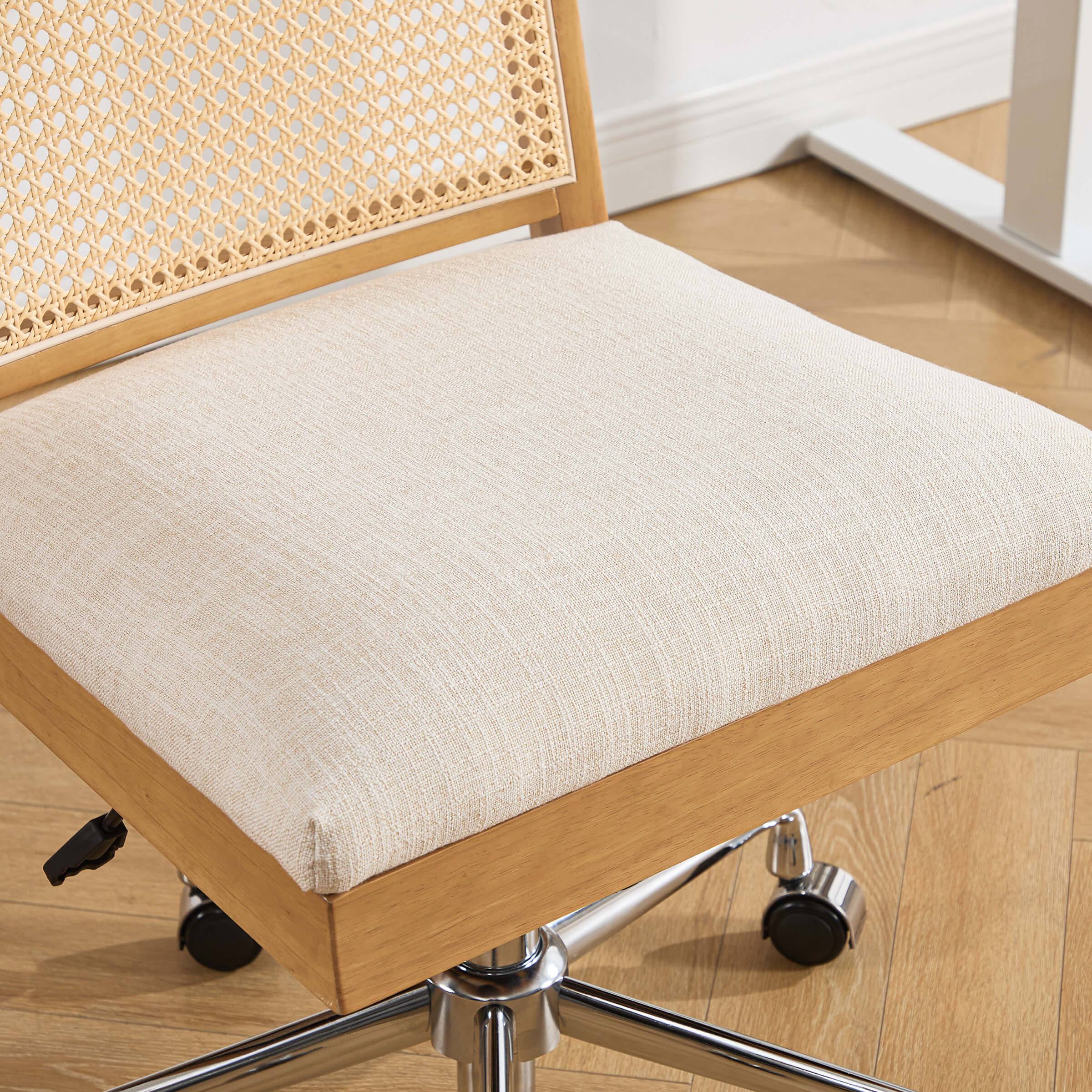 EALSON Rattan Back Adjustable Office Chair - 8069OC