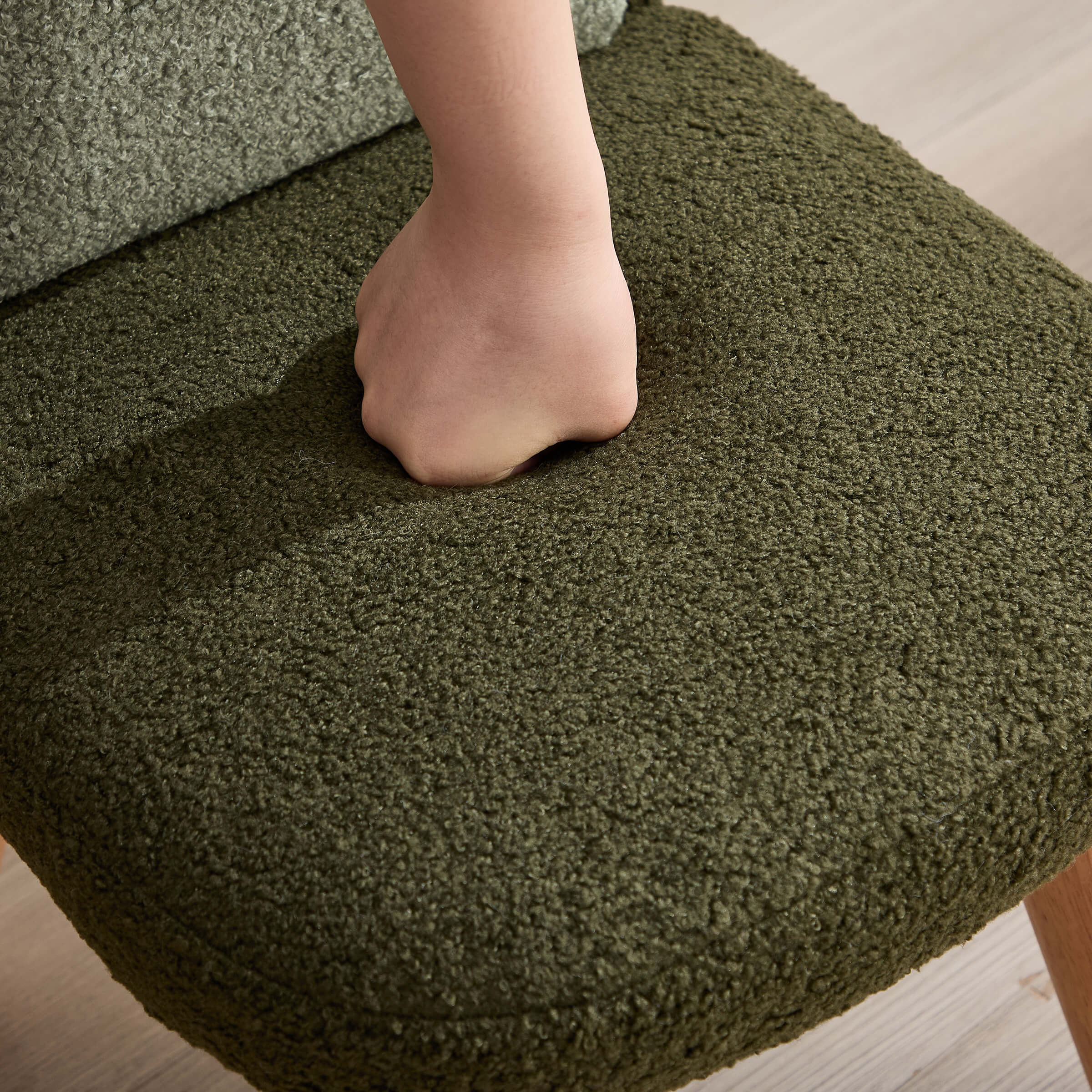 KMAX Soft Round Shape Sherpa Kids Chair - 4016KC