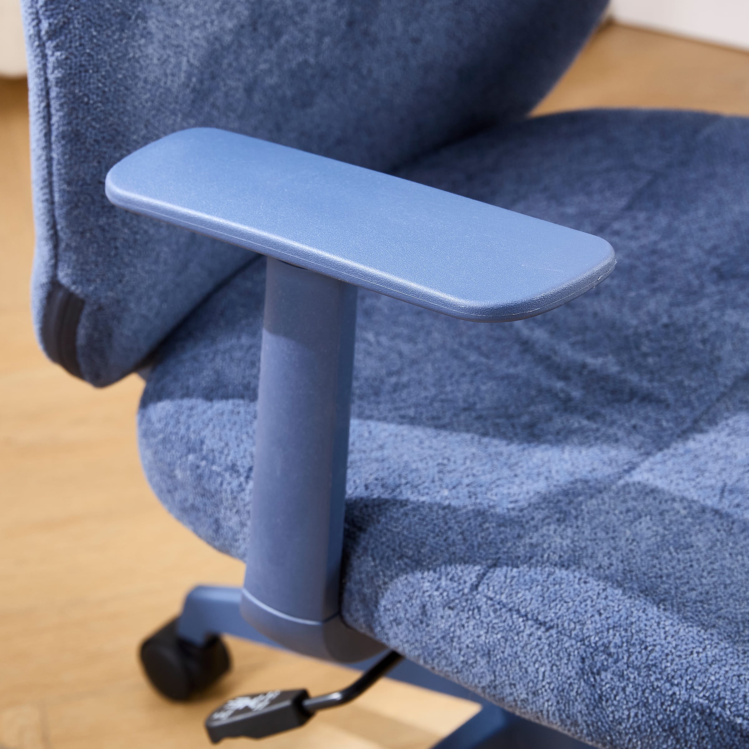 Kmax Adjustable Rolling Desk Chair with Armrest - X259OC