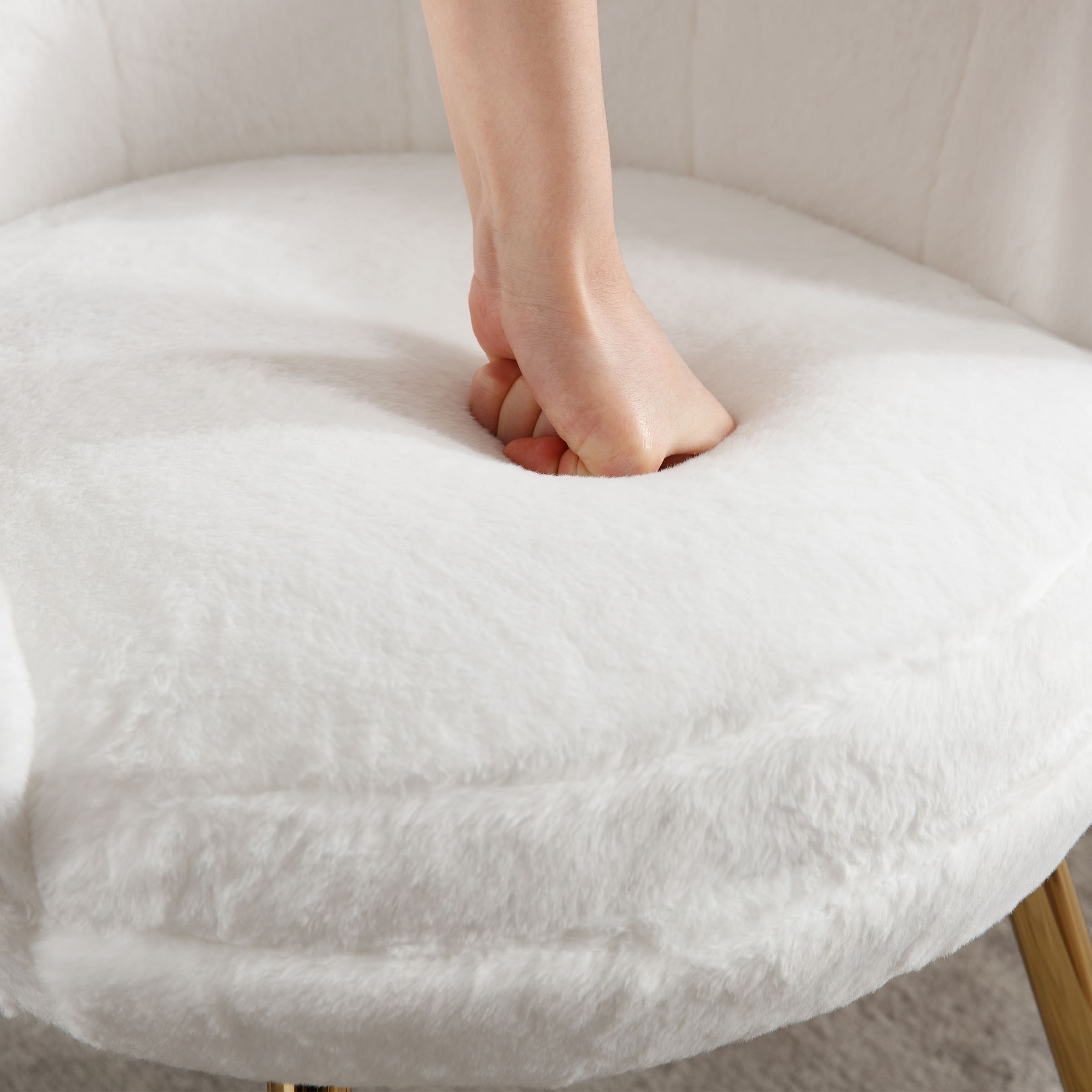 CHICAURA Modern Seashell Accent Chair 1 PCS - 1342AC