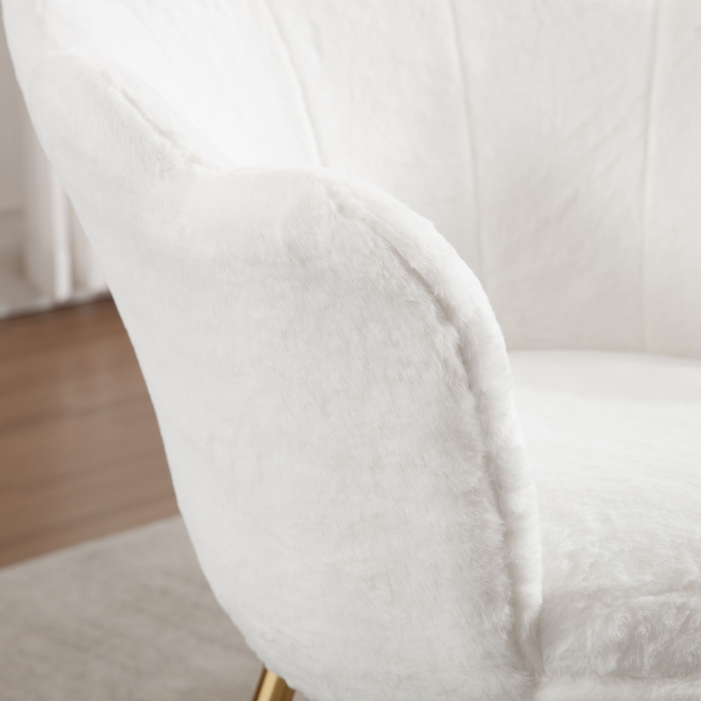 CHICAURA Modern Seashell Accent Chair 1 PCS - 1342AC