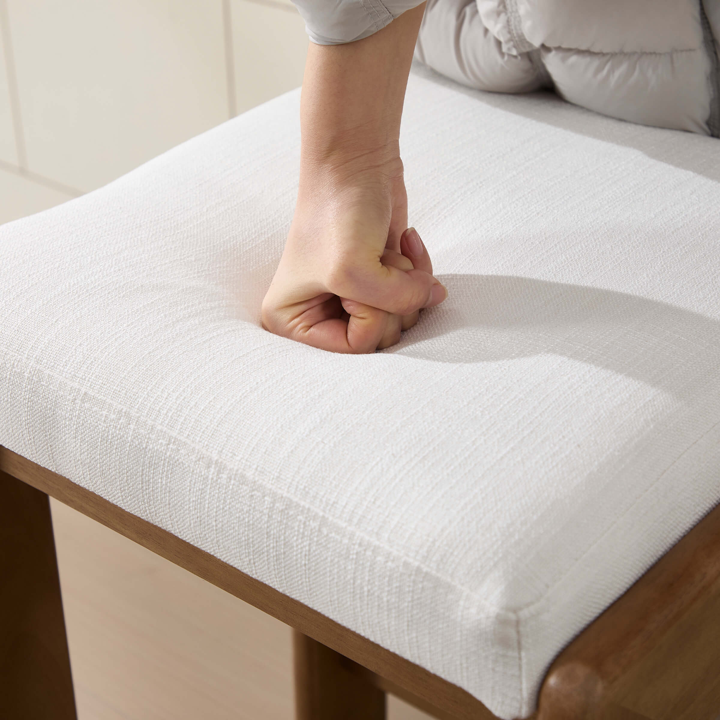 CIMOTA 26-inch Farmhouse Saddle Seat Bar Stools Set of 2 - 5852CS