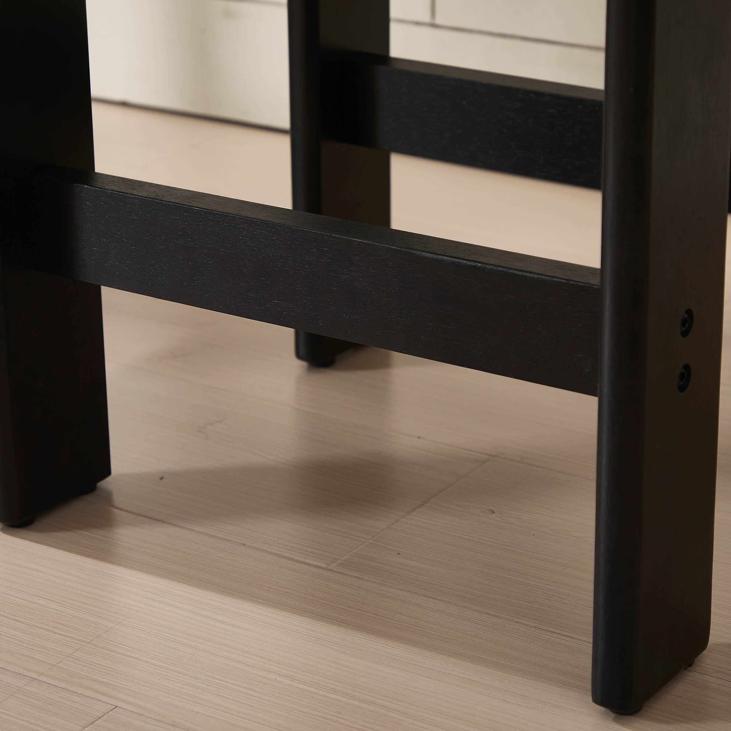 CIMOTA 26-inch Farmhouse Saddle Seat Bar Stools Set of 2 - 5852CS