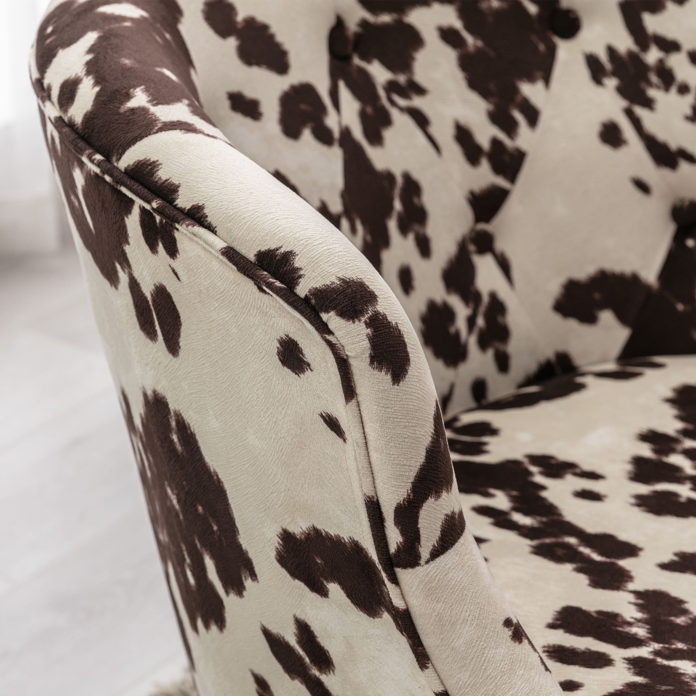 CHICAURA Modern Cow Accent Chair 1 PCS - 8695AC