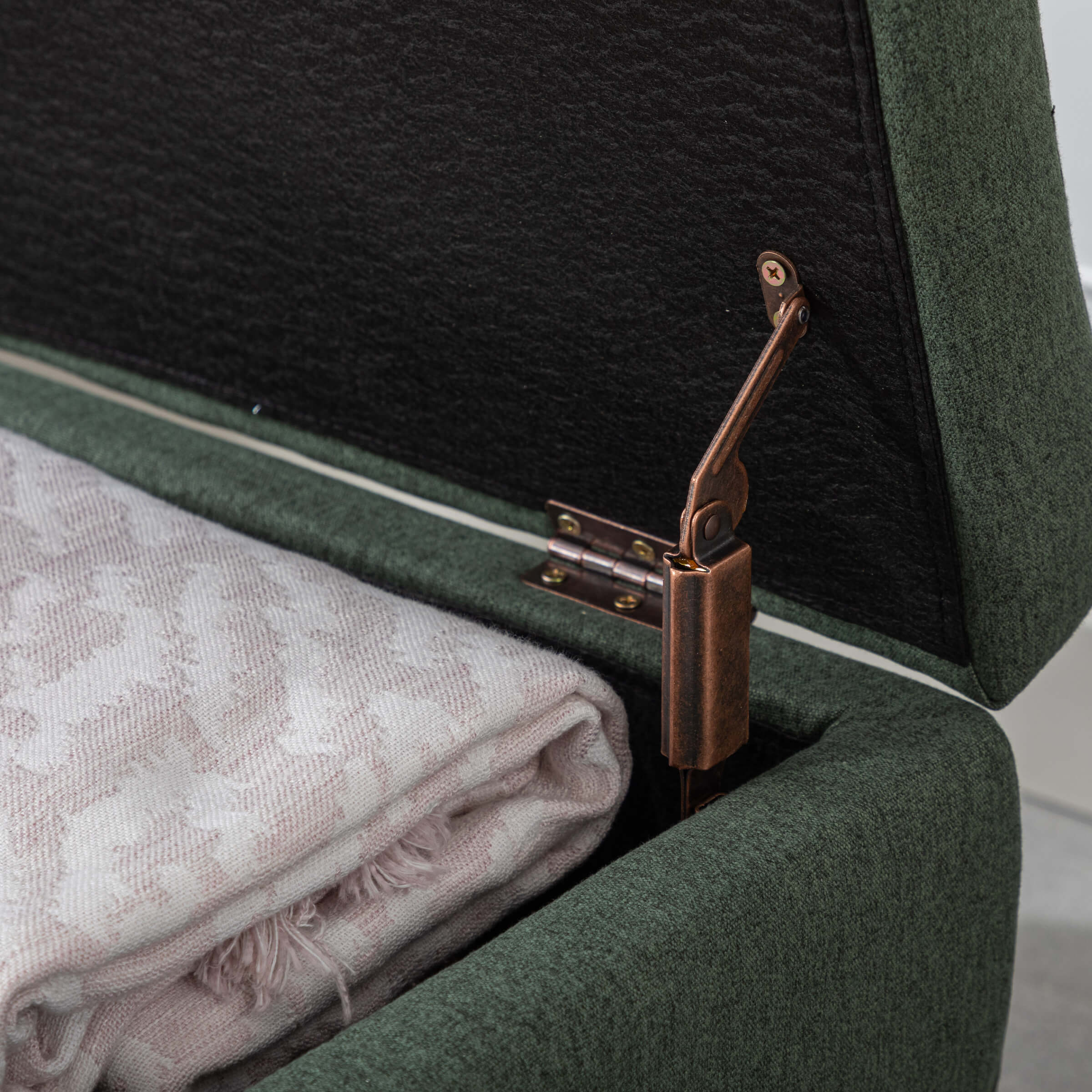 EALSON Modern Storage End of Bench - 2541BH