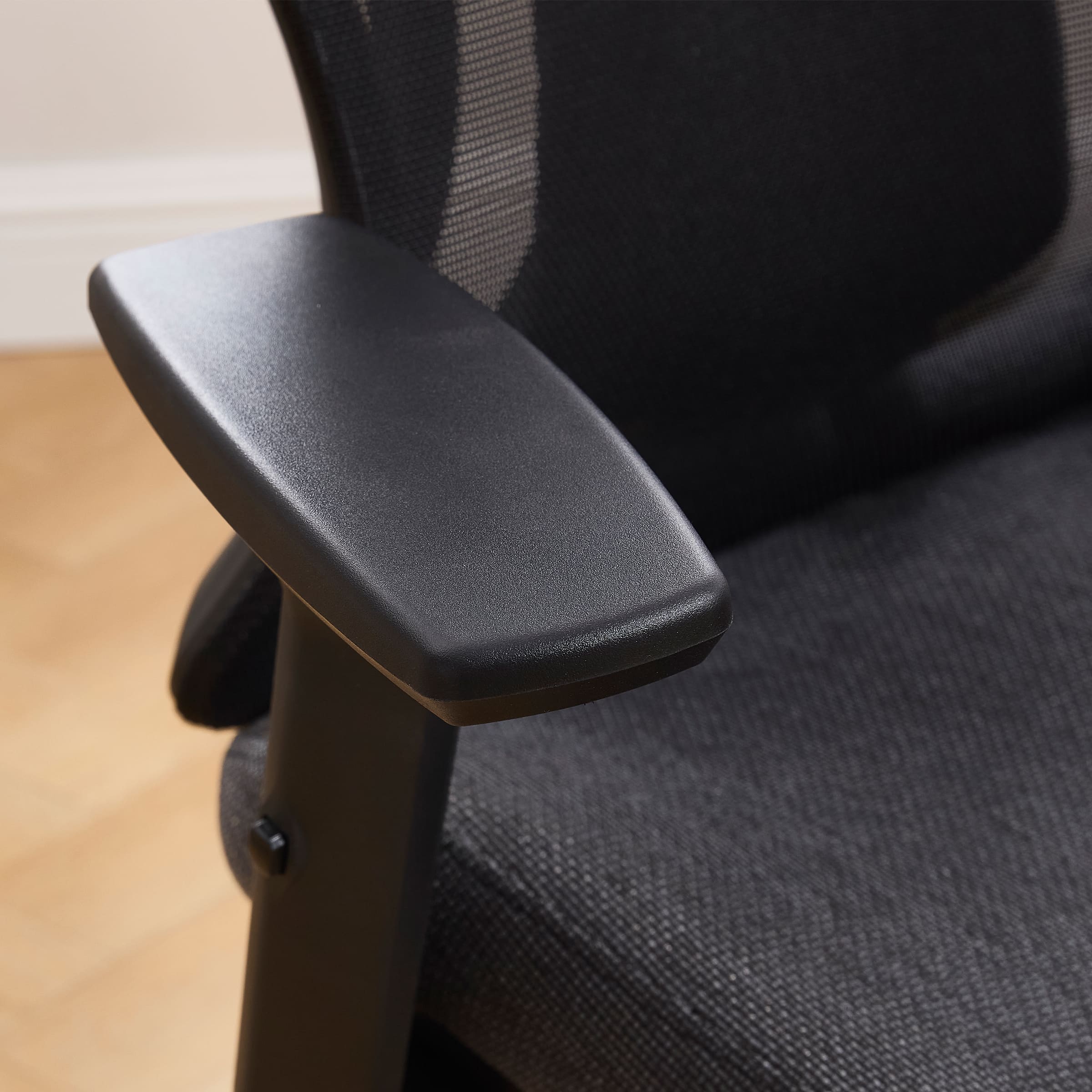 Kmax Office Desk Chair with Lumbar Support - X913OC