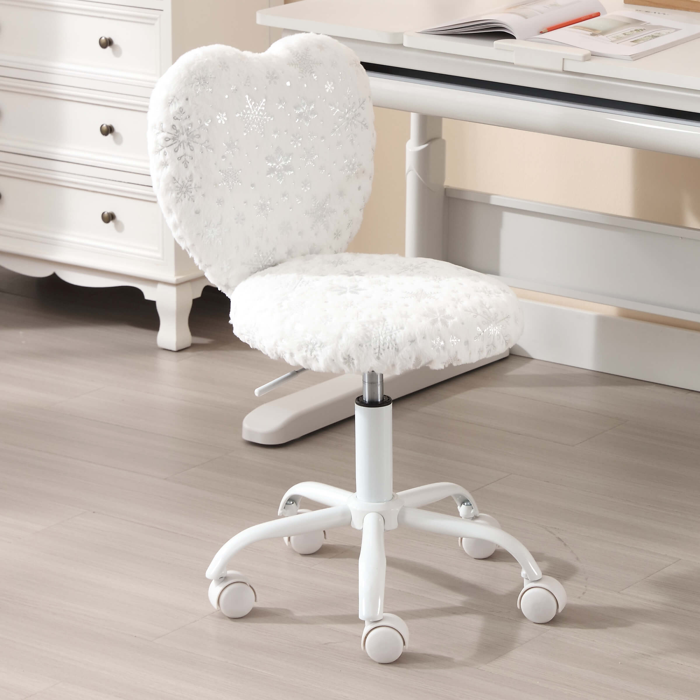 Kmax Rolling Cute Adjustable Swivel Kids Office Chair 1 PCS - 1412KC