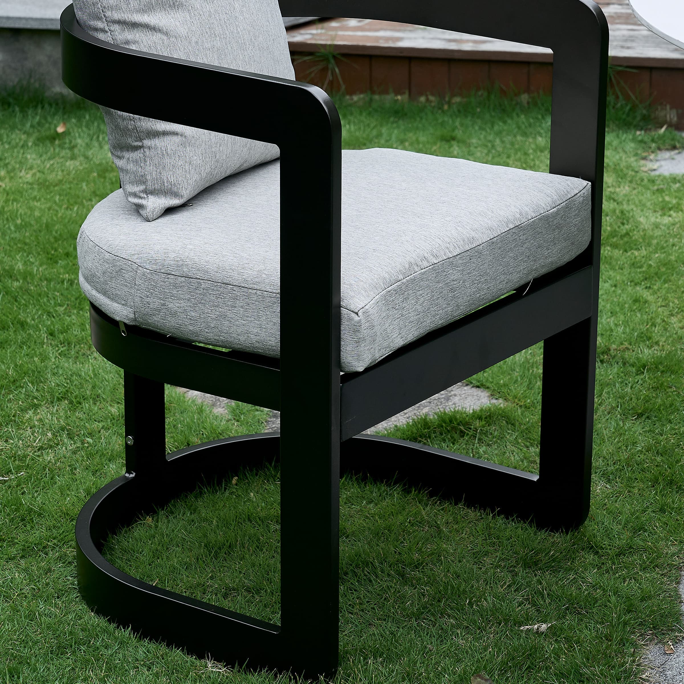 ROCITY Metal Frame Outdoor Chairs Set of 2 - 2063DC