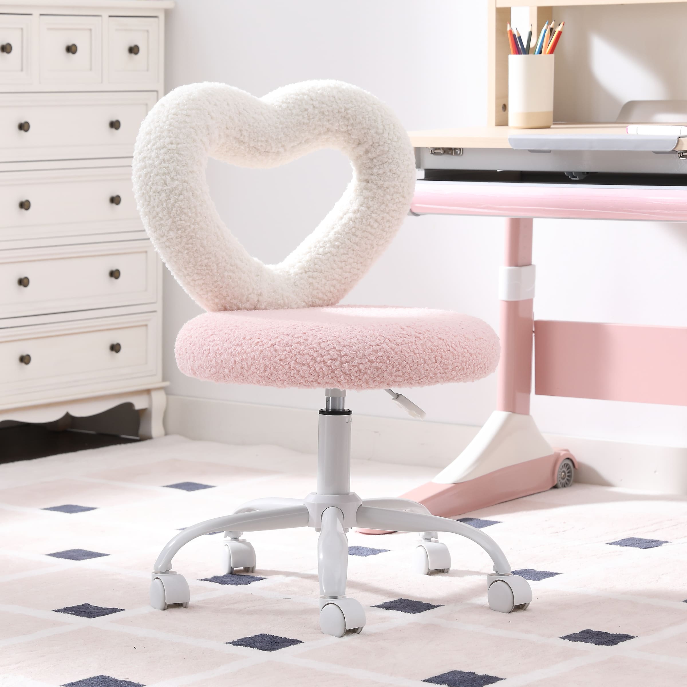 ROCITY Adjustable Rolling Kids Desk Chair with Heart-Shape Back - 7002KC