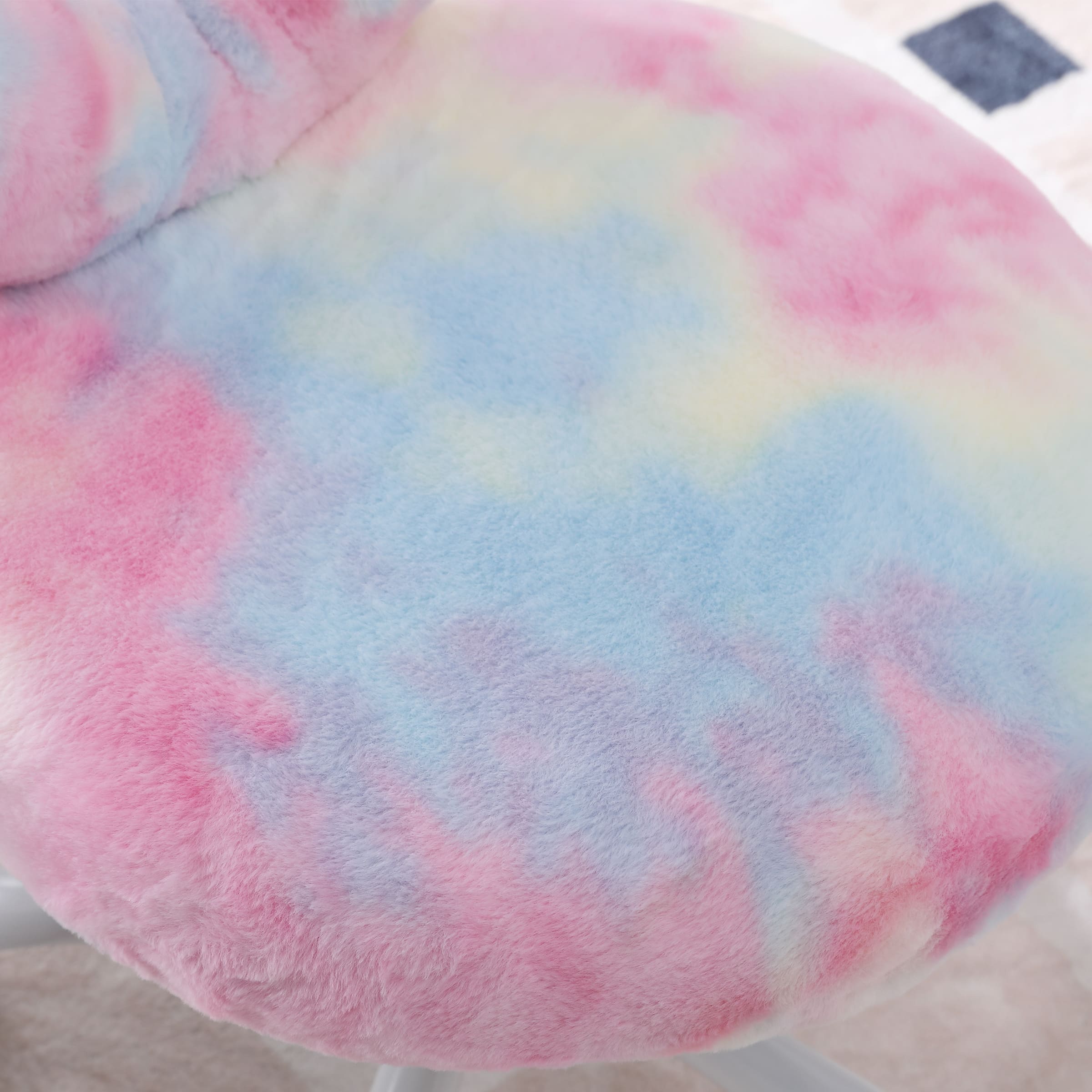 ROCITY Adjustable Rolling Kids Desk Chair with Heart-Shape Back - 7002KC