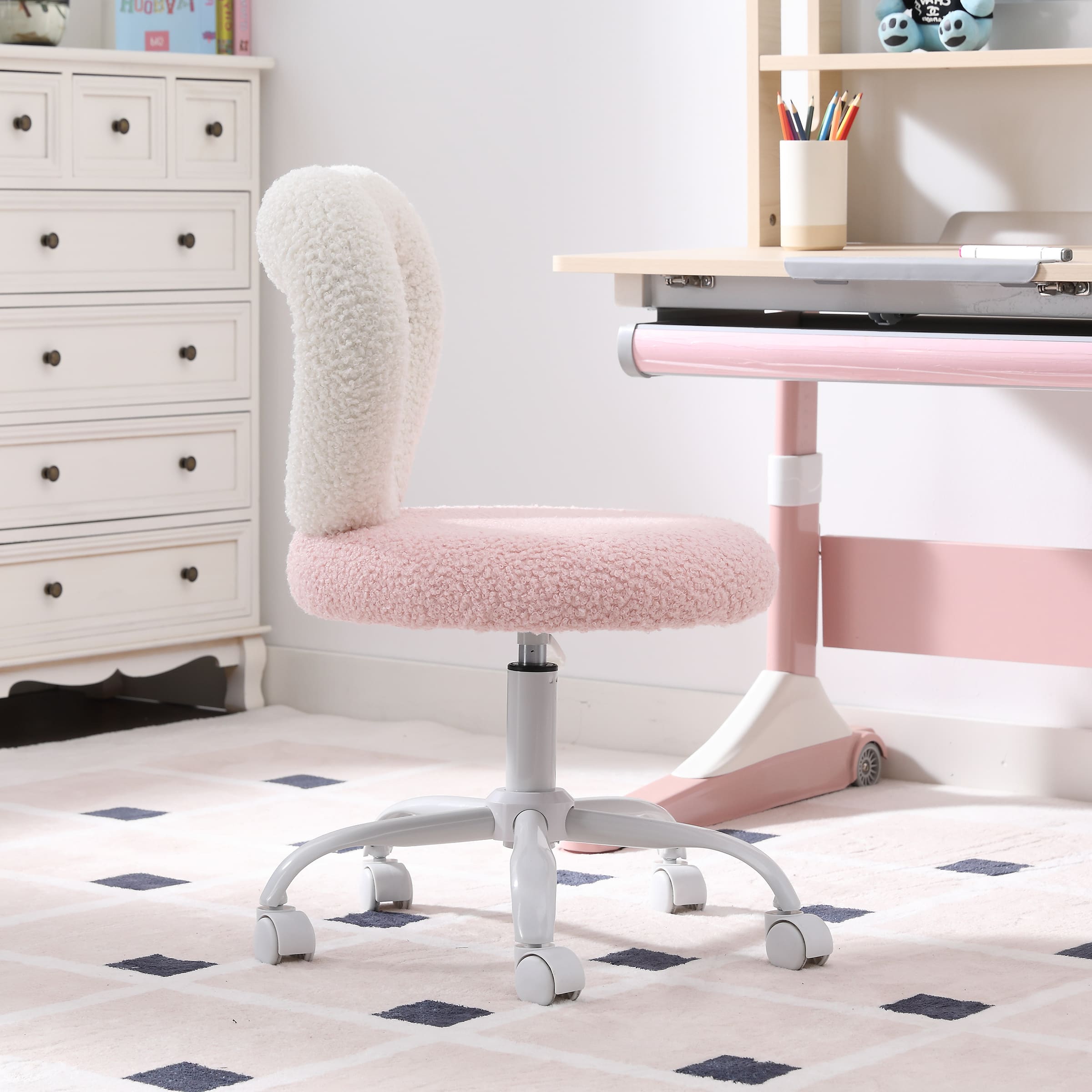 ROCITY Adjustable Rolling Kids Desk Chair with Heart-Shape Back - 7002KC