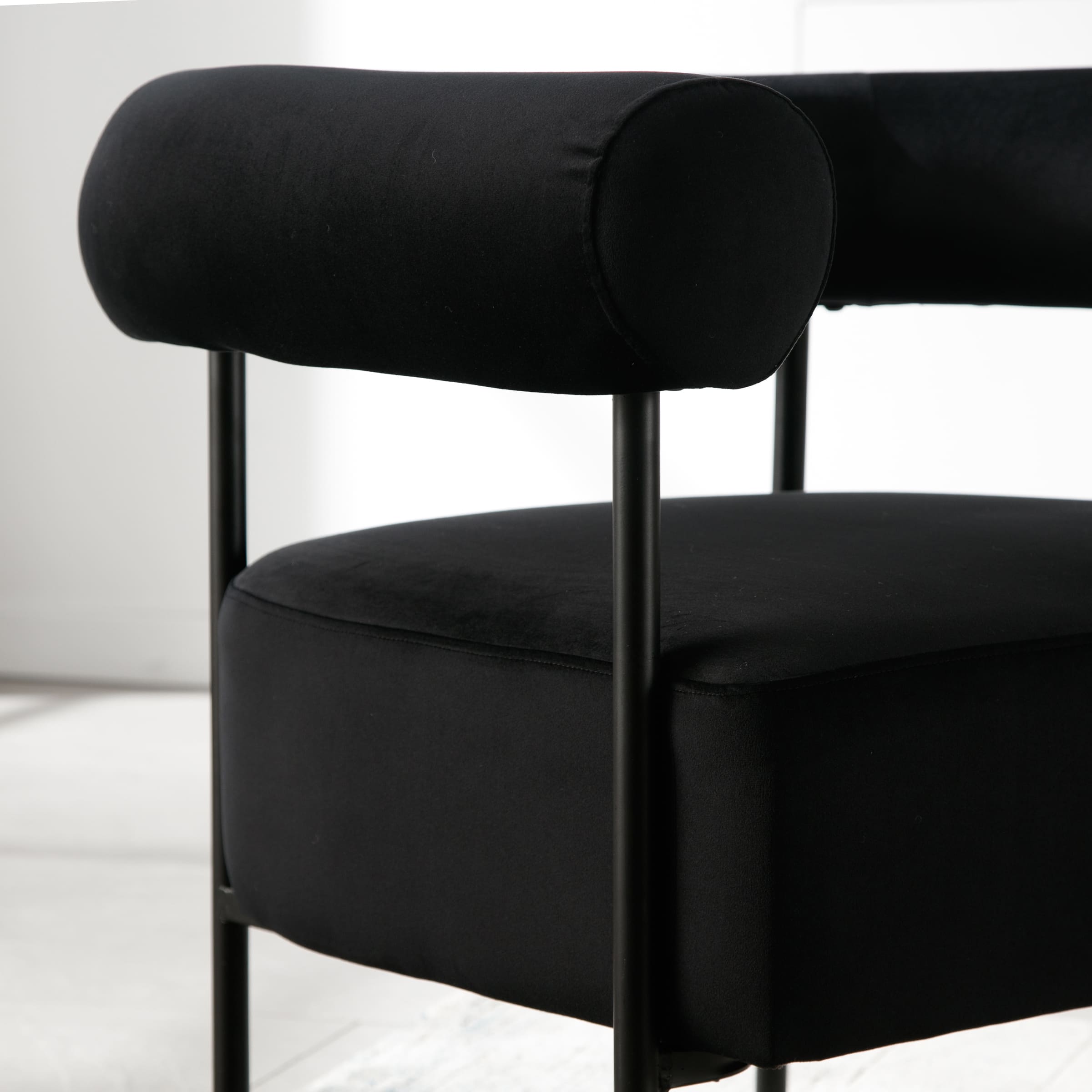 ROCITY C-shaped Back Accent Chair 1 PCS - 10080AC