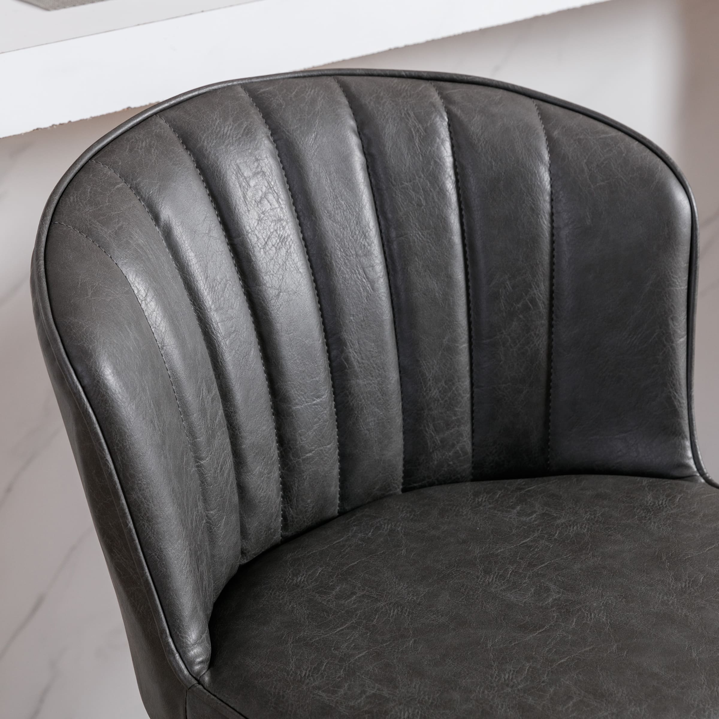 ROCITY Curved Back Counter Stools Set of 2 - 8684CS