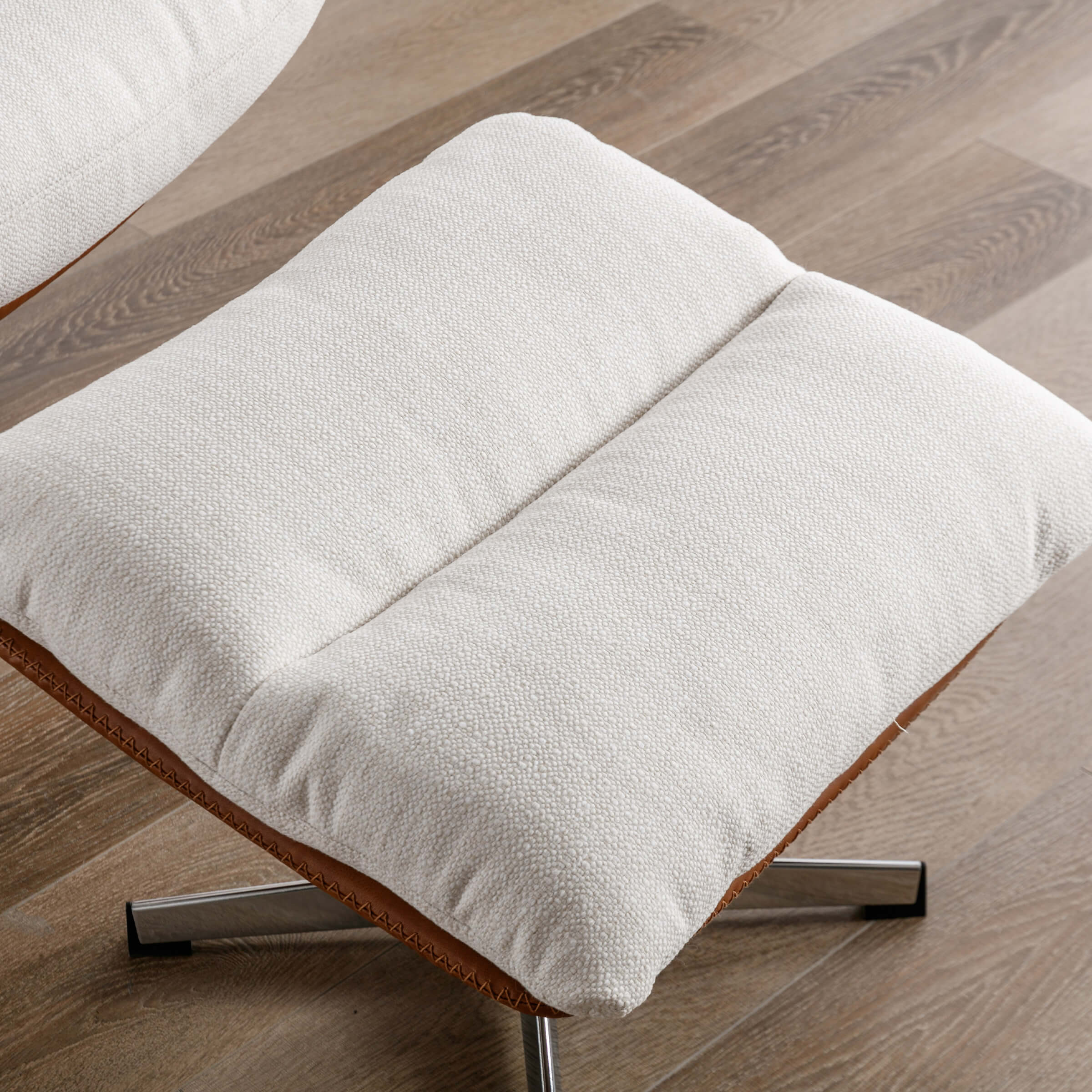 VESCASA Swivel Accent Chair with Ottoman - 19119AO