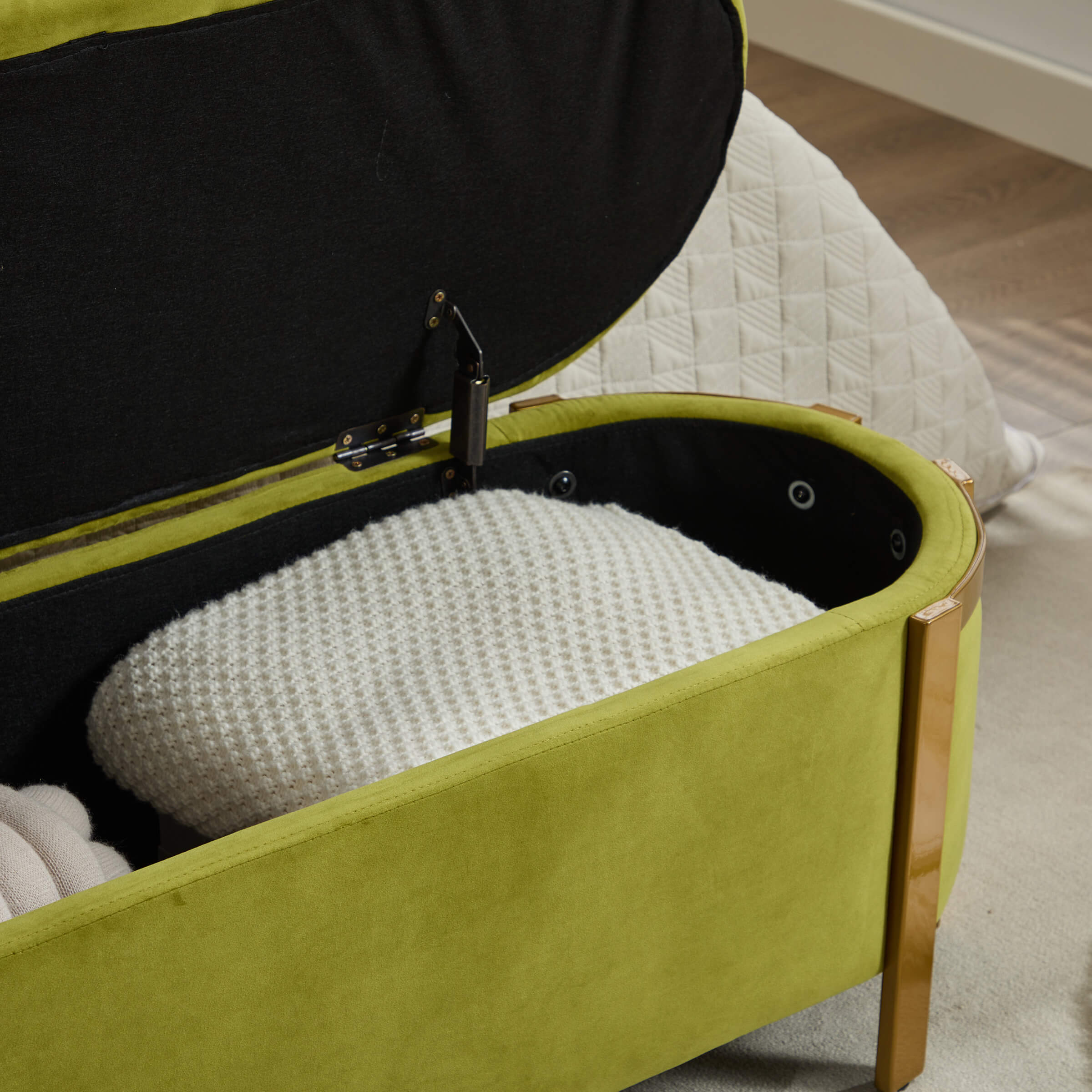 ZH4YOU 48”W Storage Bench Ottoman End of Bed - 5001BH