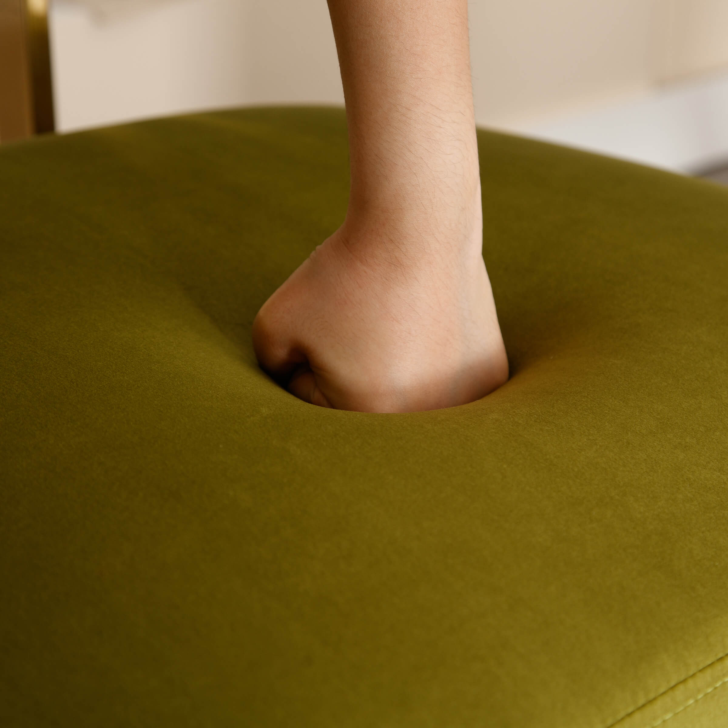 ZH4YOU Barrel Chair with Gold Metal Legs 1 PCS - 72005AC