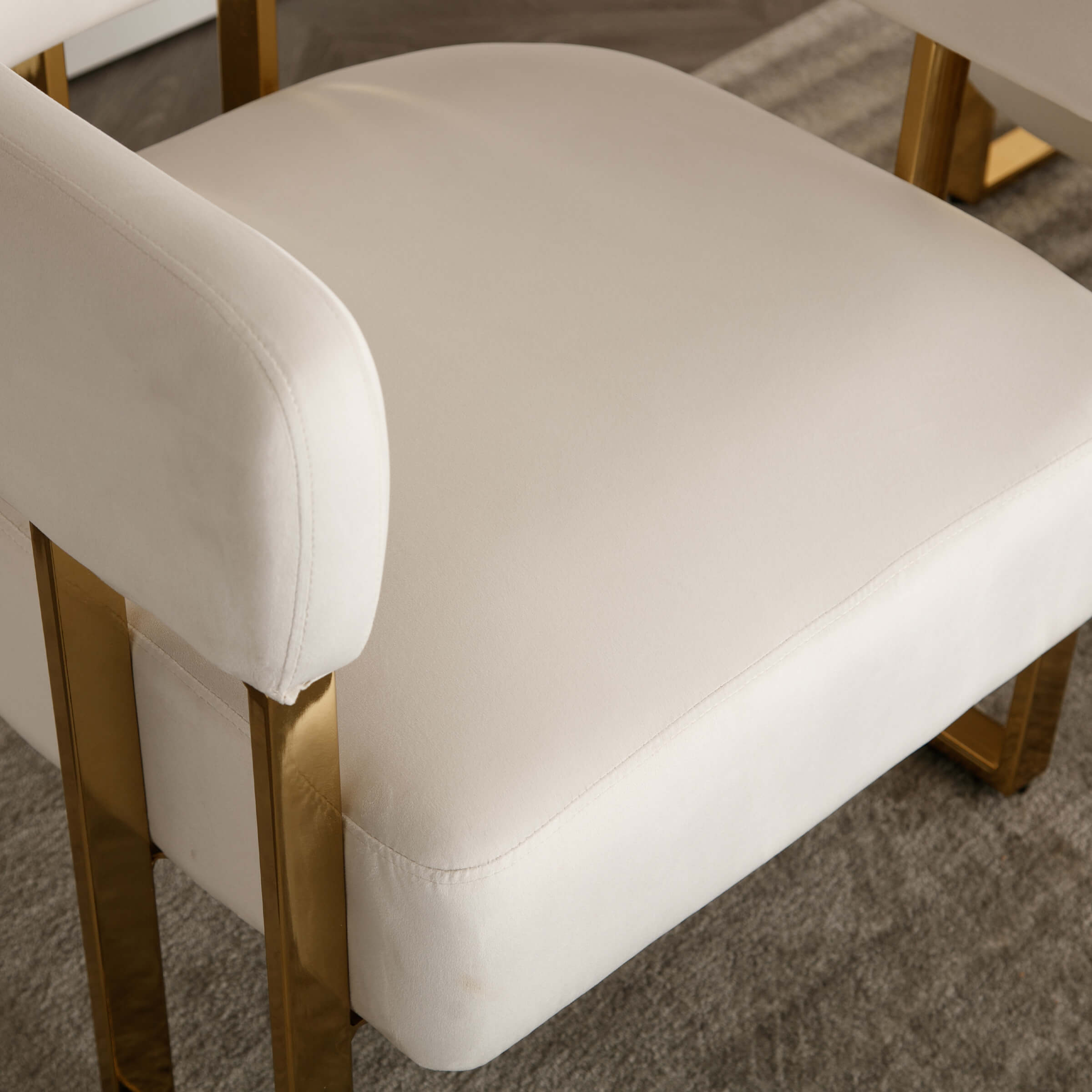 ZH4YOU Barrel Chair with Gold Metal Legs 1 PCS - 72005AC