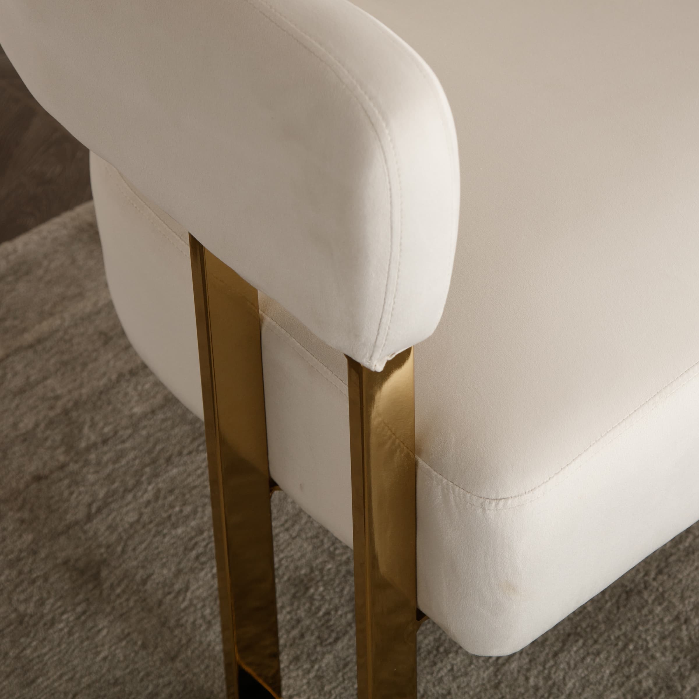 ZH4YOU Barrel Chair with Gold Metal Legs 1 PCS - 72005AC