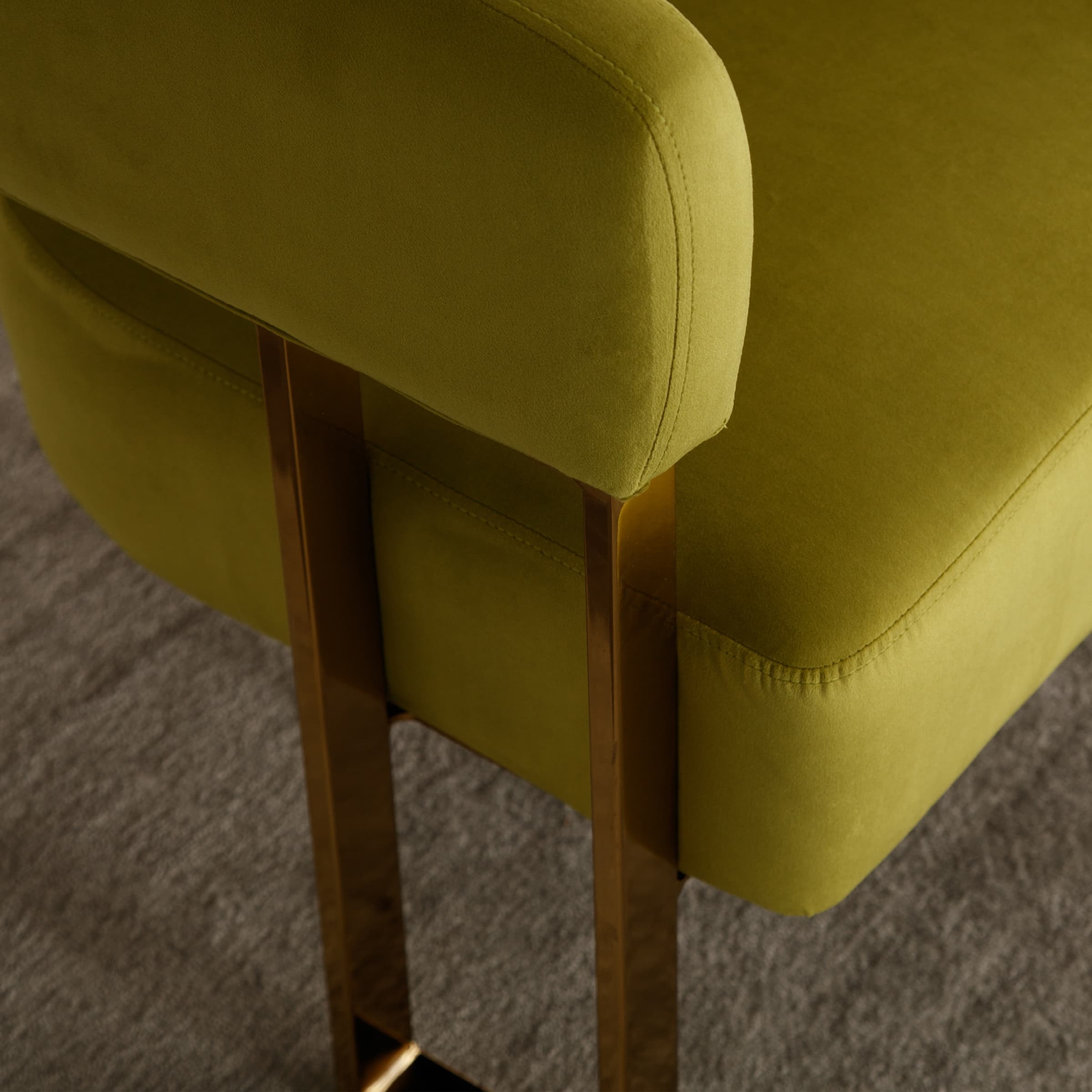 ZH4YOU Barrel Chair with Gold Metal Legs 1 PCS - 72005AC