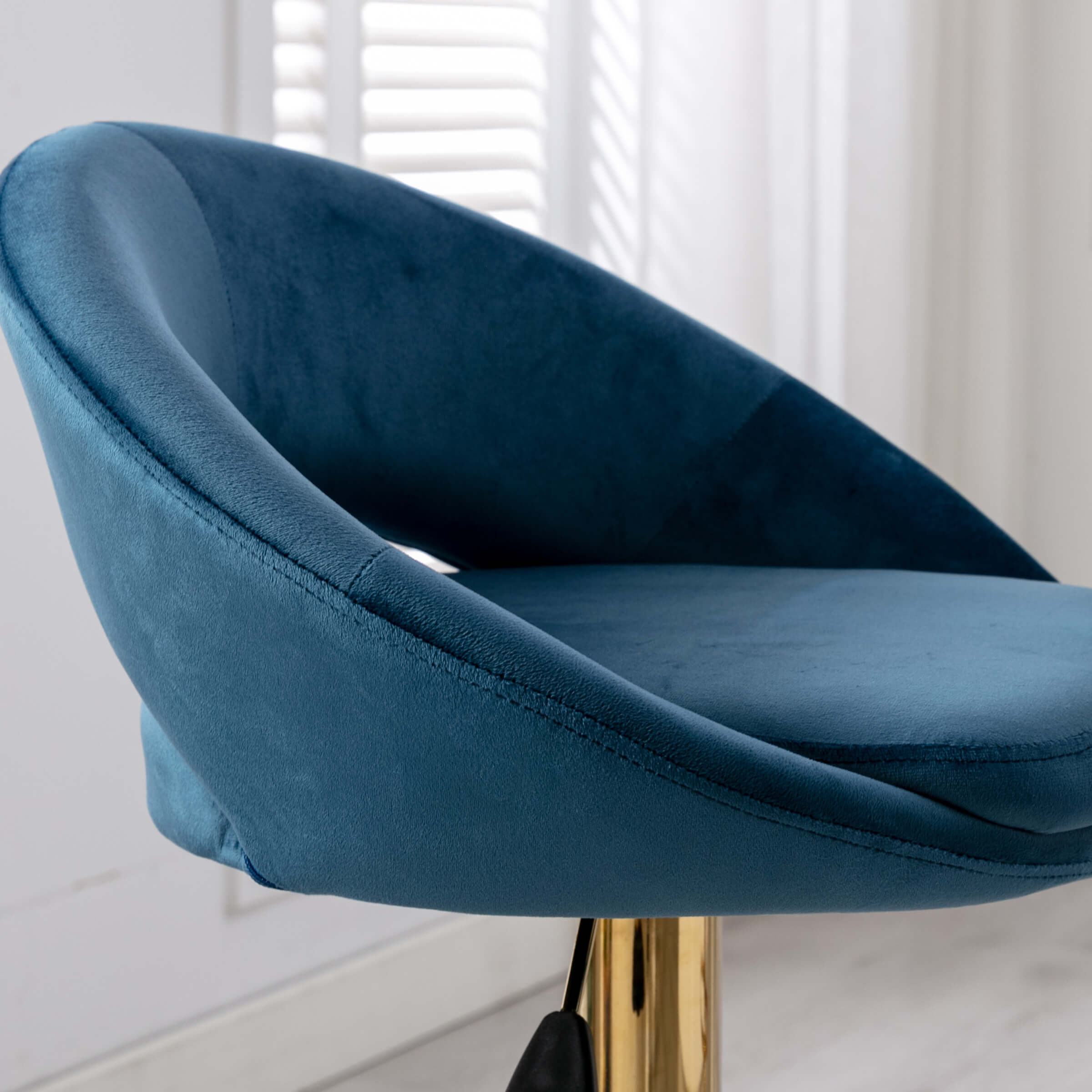 ZH4YOU Modern Swivel Adjustable Velvet Bartools Set of 2 - 17150AB