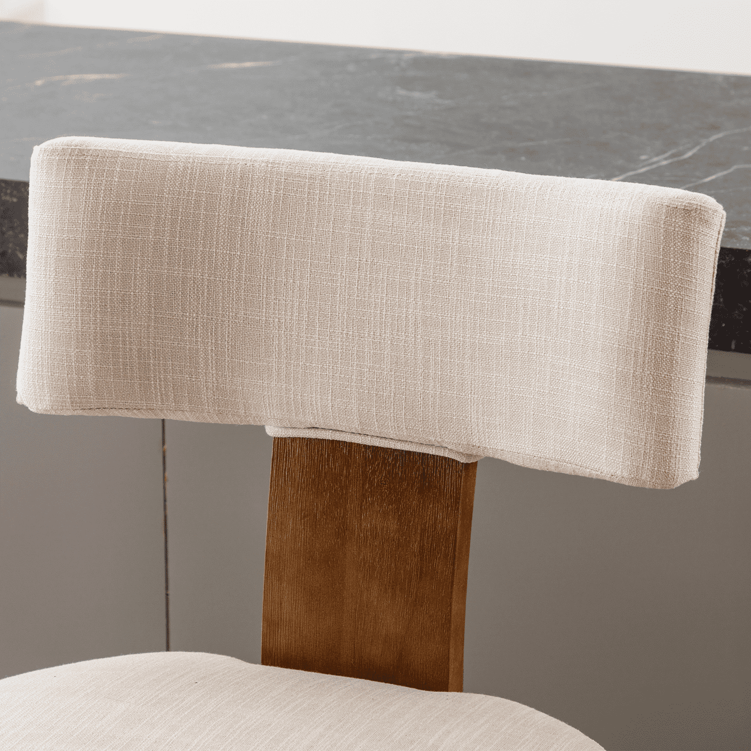 Close-up of backrest side with fabric weave