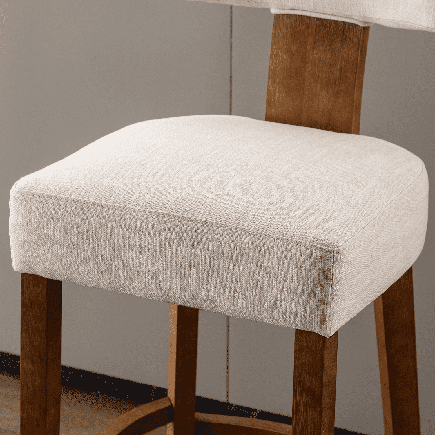 Close-up of backrest cushion edge