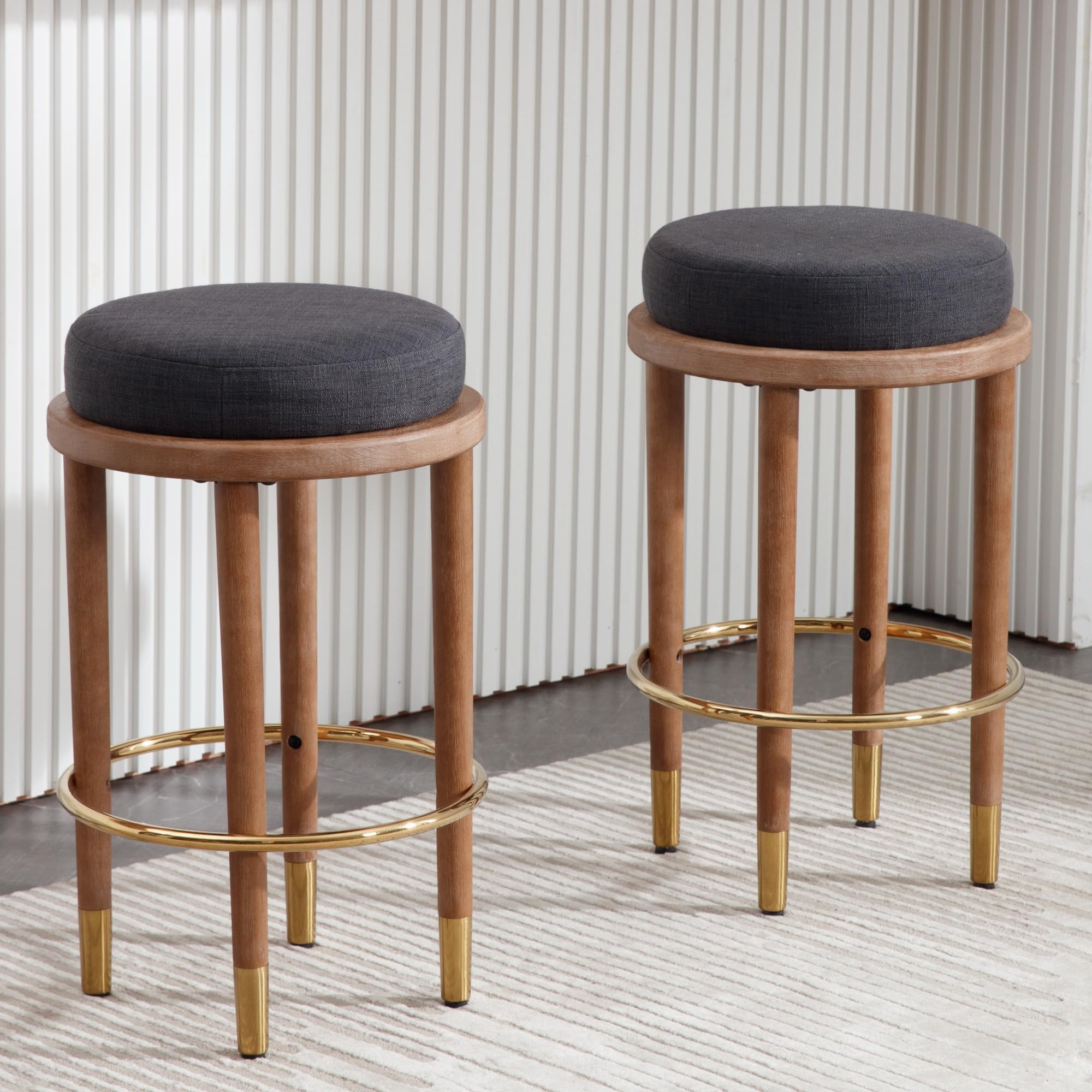 Two stools with different cushion colors