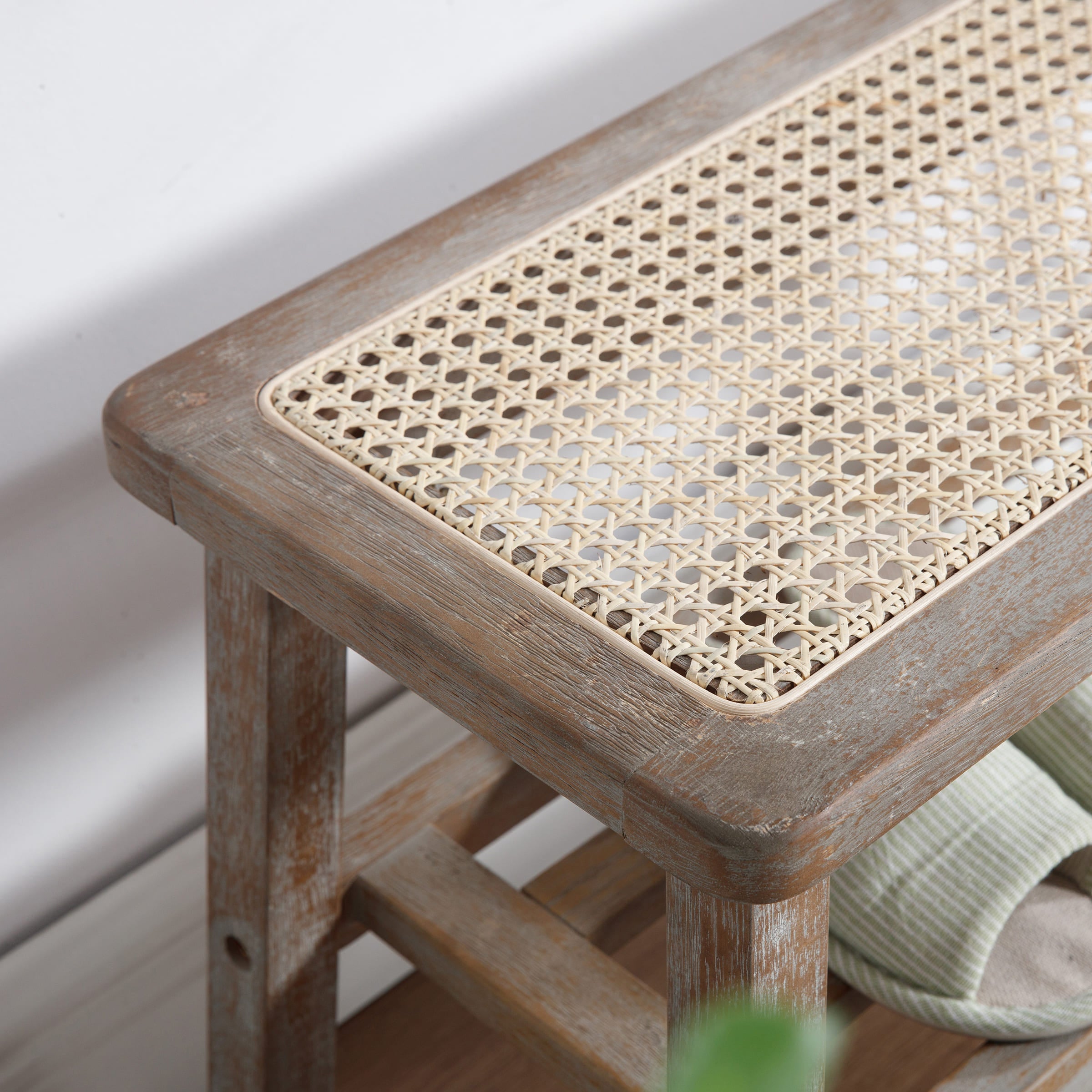 Janoray Wicker Rattan Entryway Bench - 23912BH