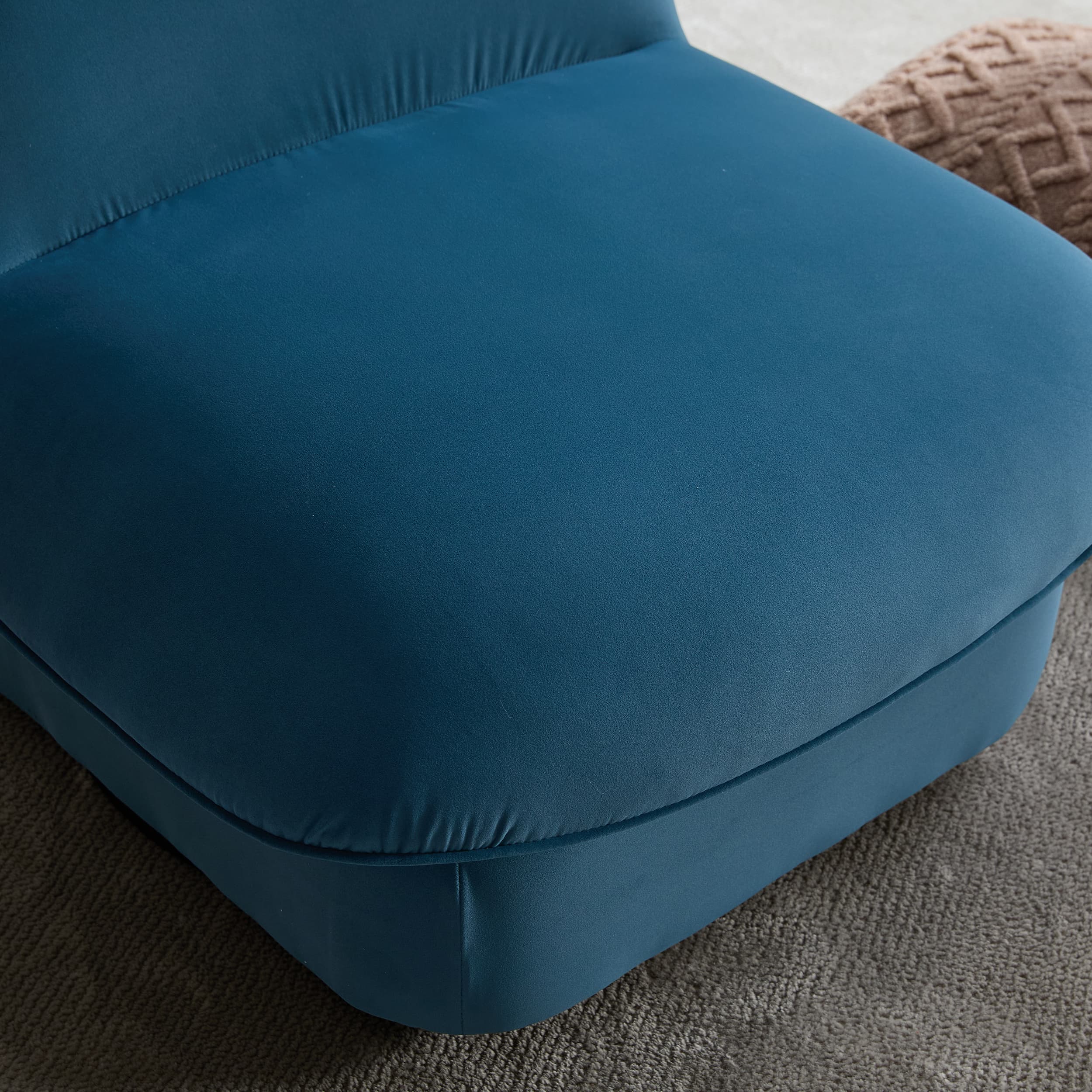 360° Swivel Velvet Pumpkin Barrel Chair with Metal Base