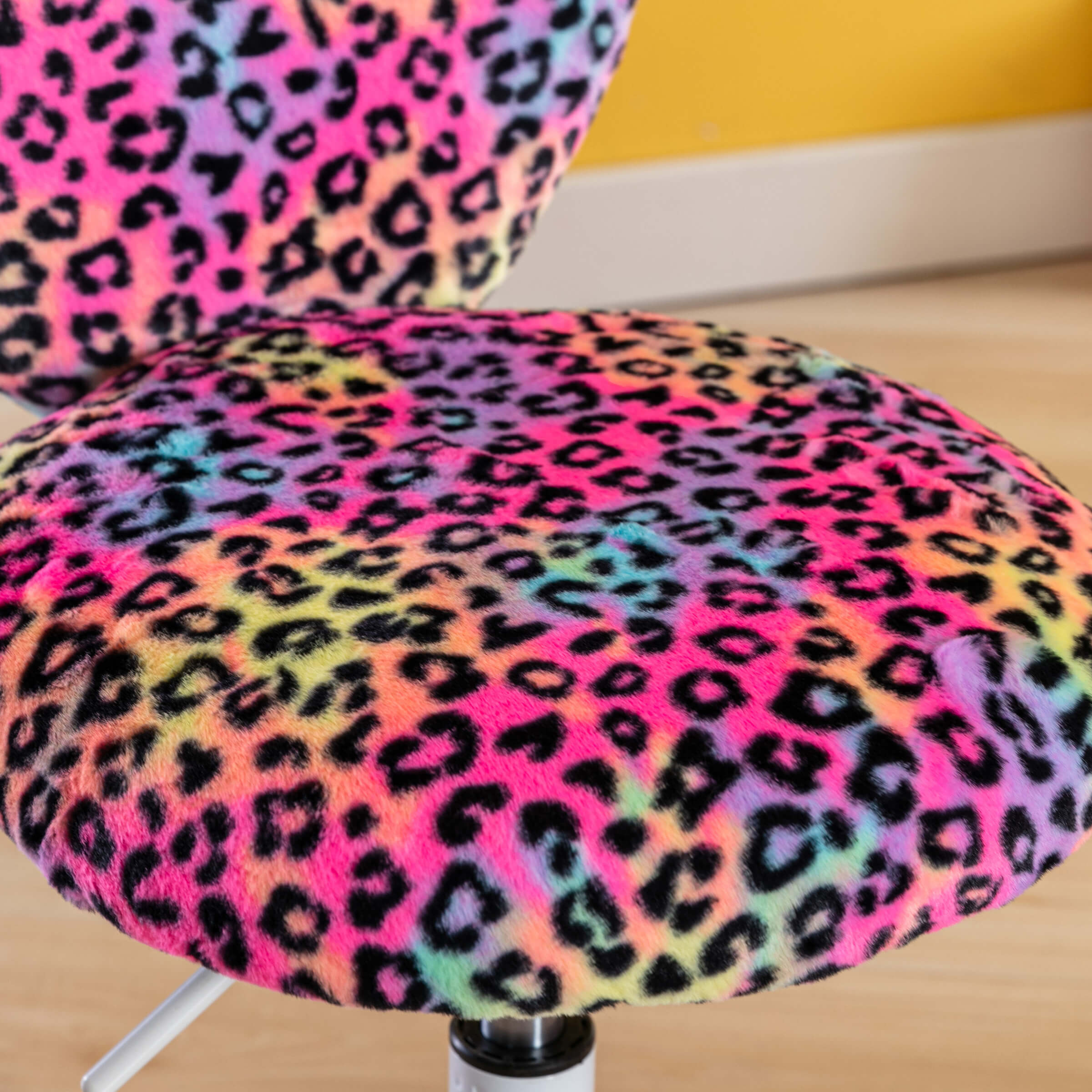 Kmax Rolling Cute Adjustable Swivel Kids Office Chair 1 PCS - 1412KC