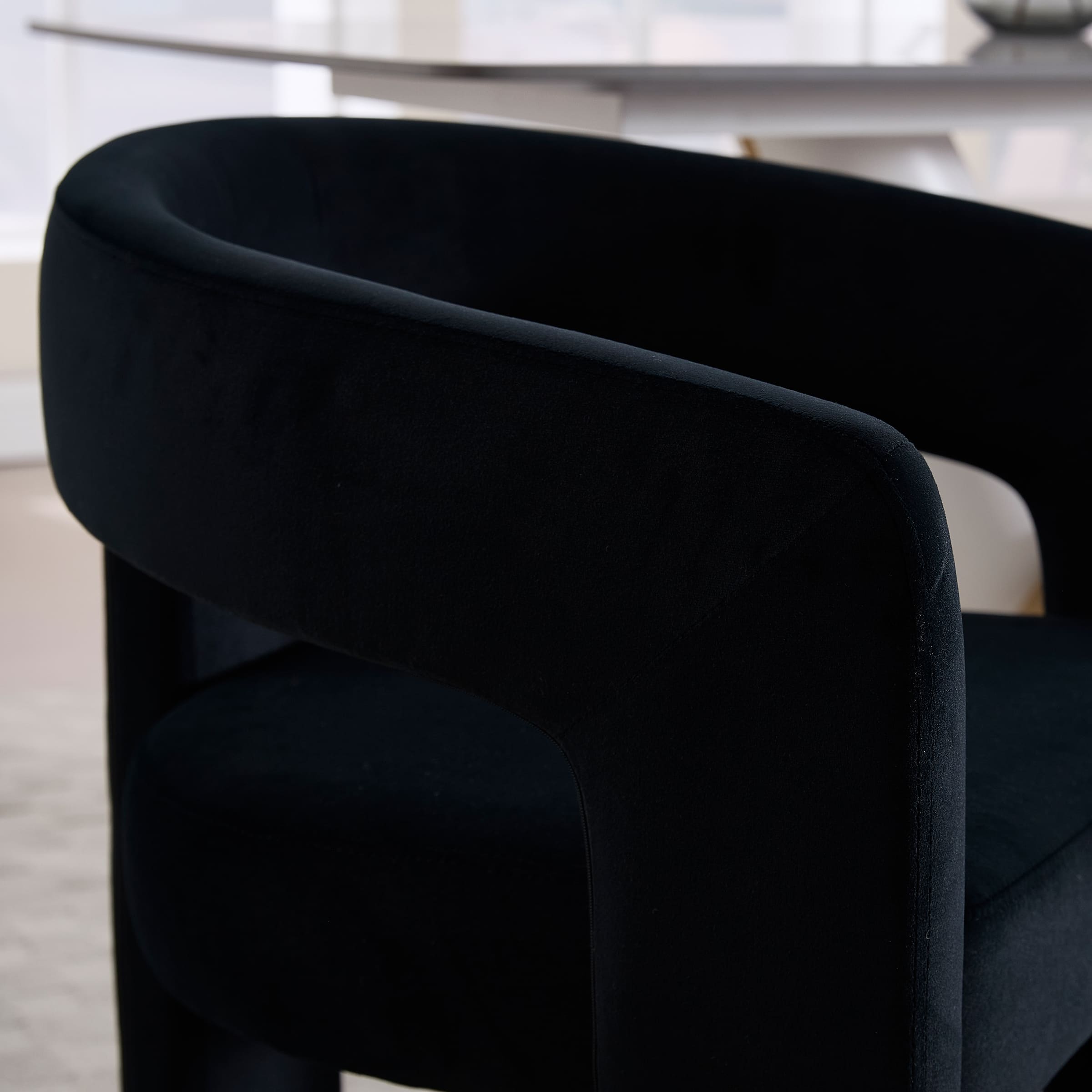 Curved backrest and upholstery