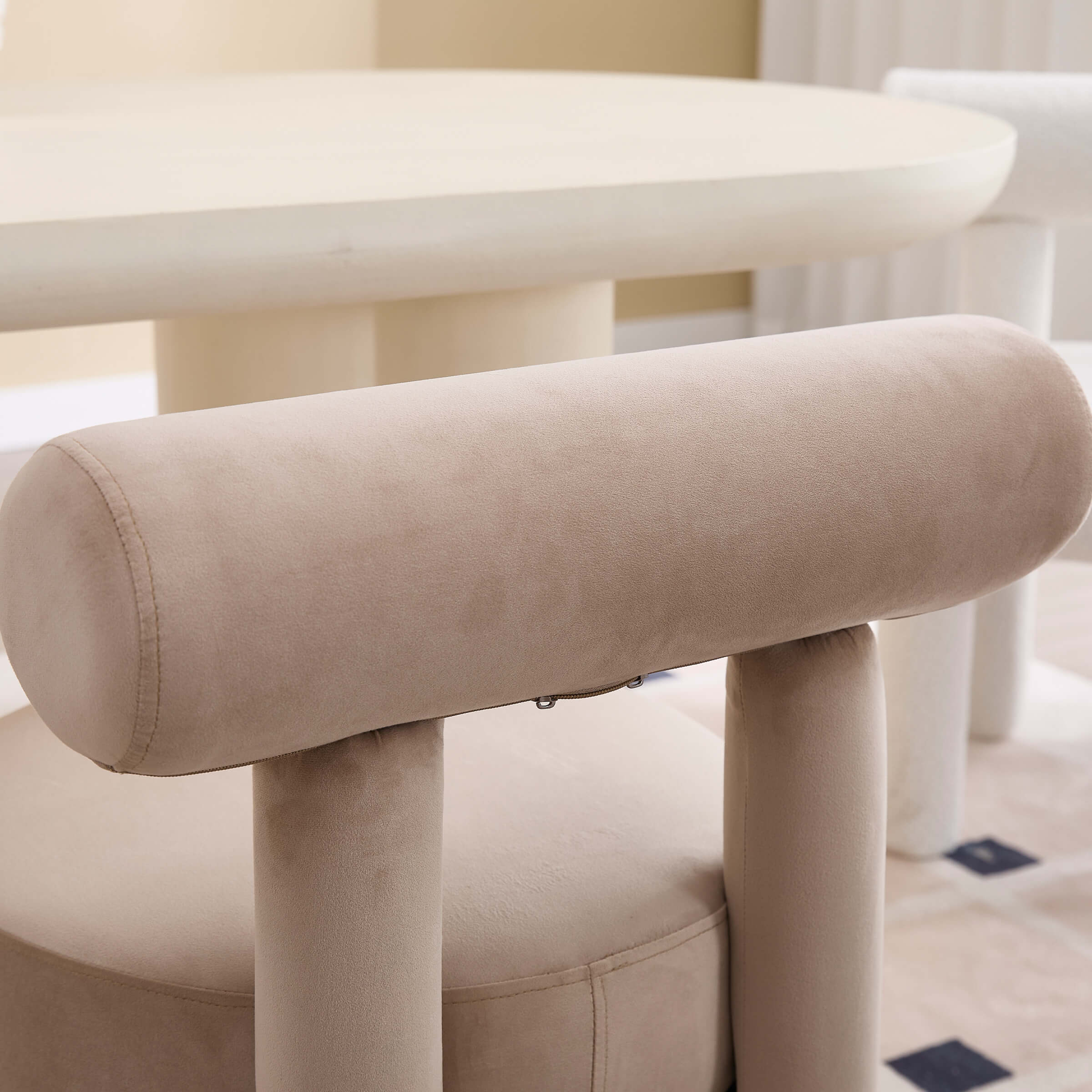 Chair back/armrest and table context