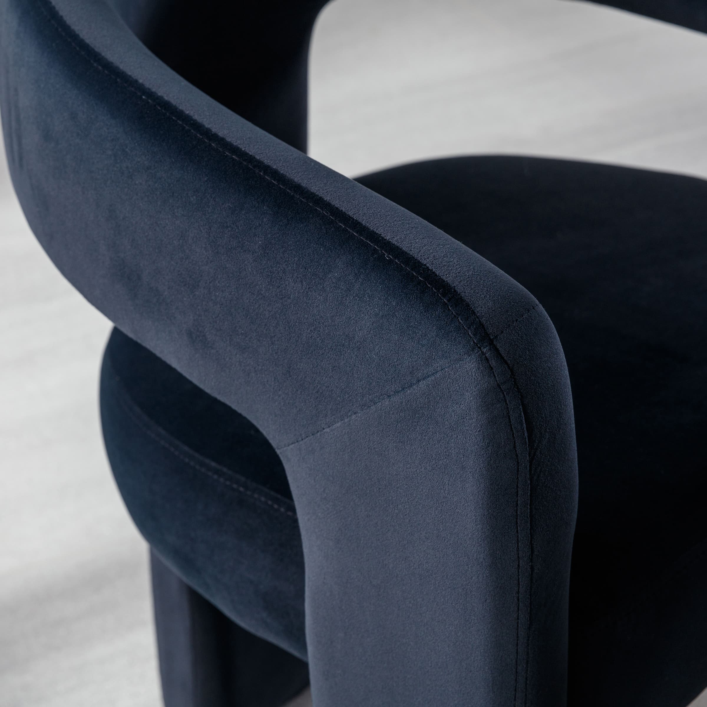 VESCASA Modern Open-Back Faux Leather Barrel Dining Chair 1 PCS - 5101DC